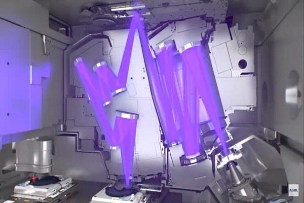 euv-photoresist-mechanism.jpg euv-photoresist-mechanism.jpg